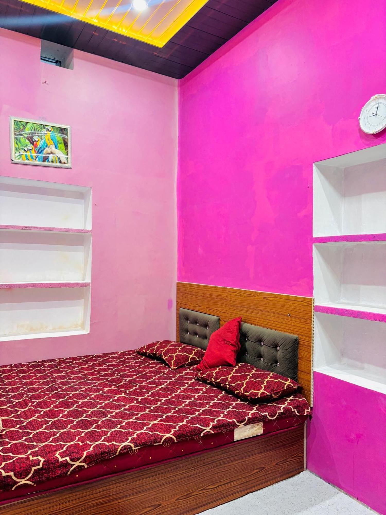 Shivalay Paying Guest House Varanasi Ngoại thất bức ảnh