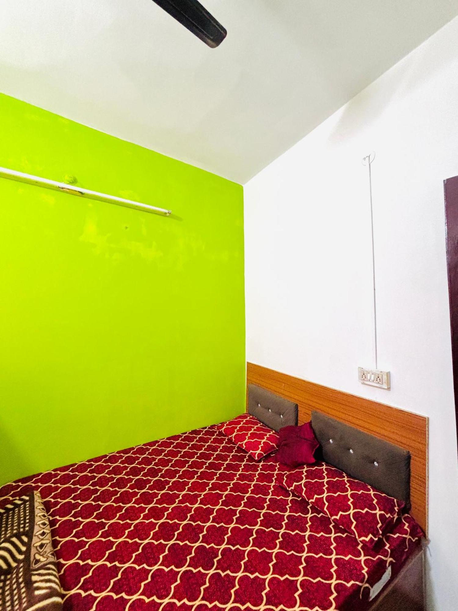 Shivalay Paying Guest House Varanasi Ngoại thất bức ảnh