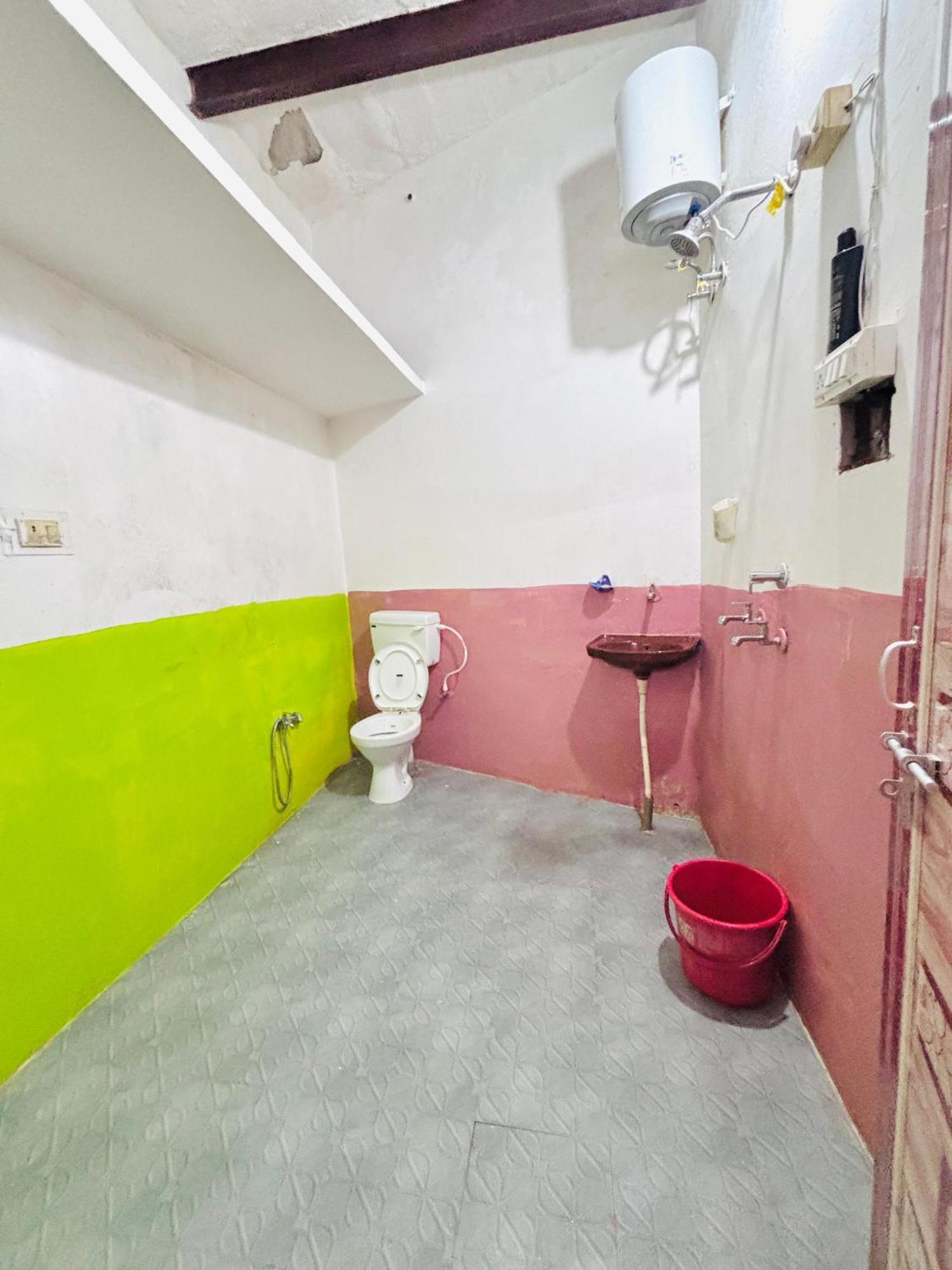Shivalay Paying Guest House Varanasi Ngoại thất bức ảnh